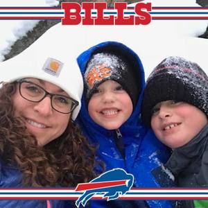 Meet your Posher, April